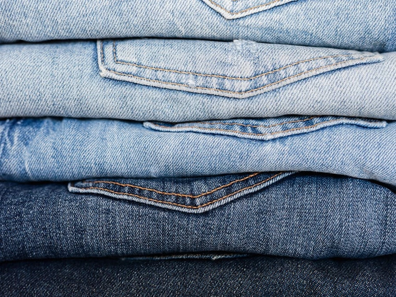 Navigating the Apparel Industry: Starting a Unique Clothing Store